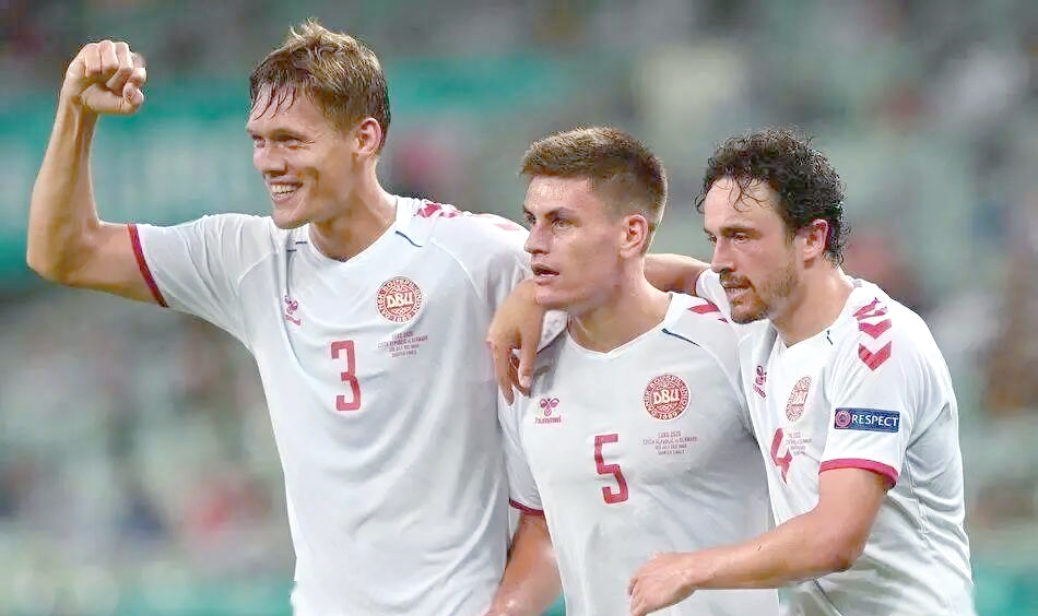 爱游戏登录-精彩比赛：欧国联晋级赛热火朝天