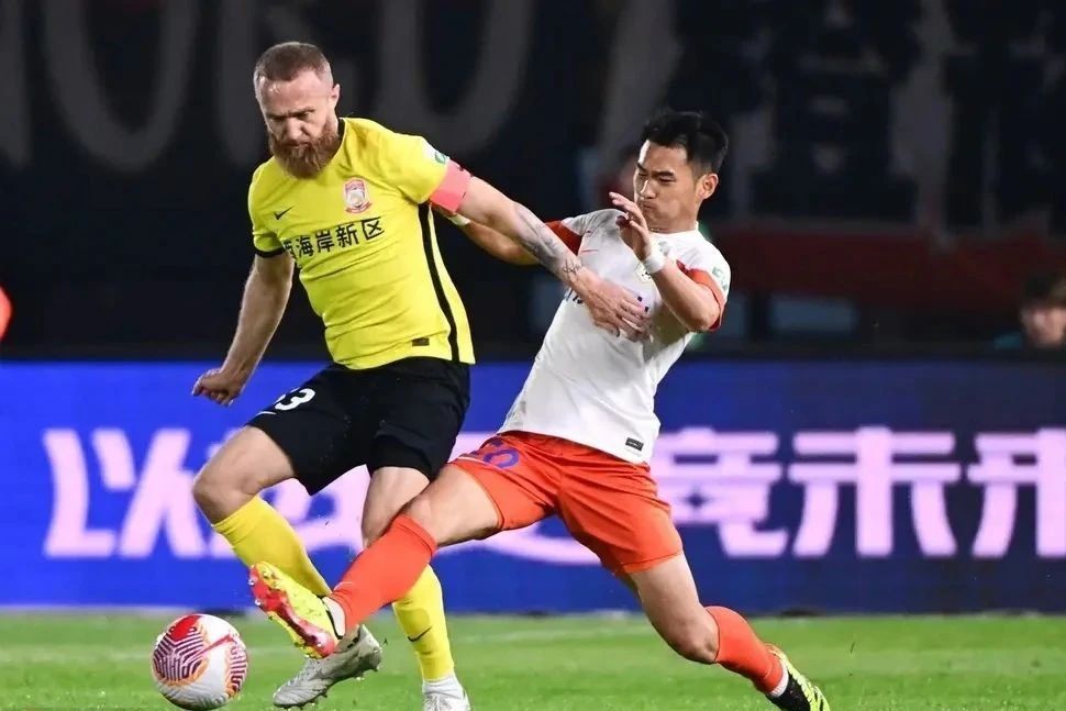 郑州德比战打成平局，双方战力不相上下