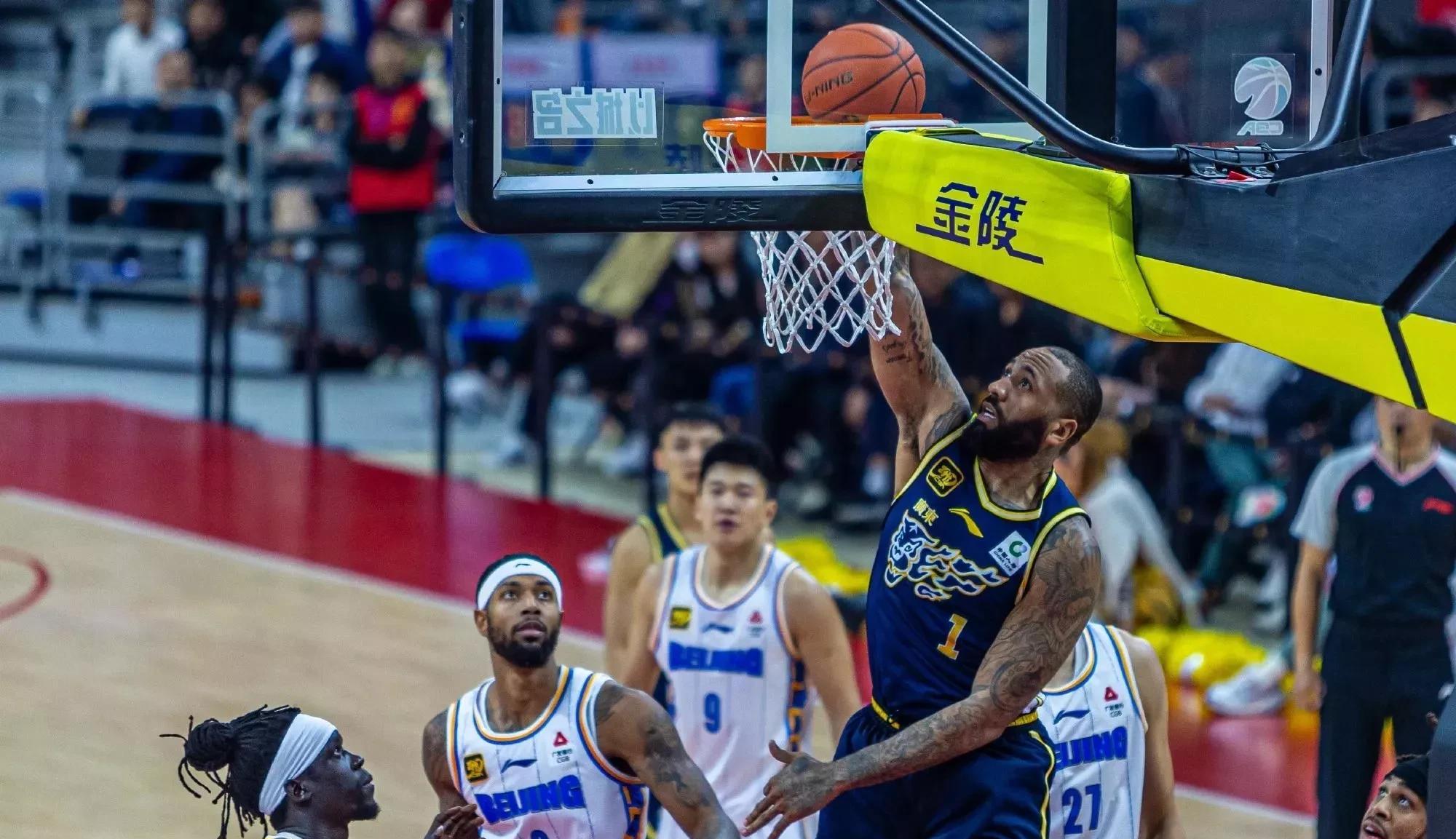 爱游戏官方入口-篮球联赛总决赛即将开幕，球队备战热火朝天的简单介绍