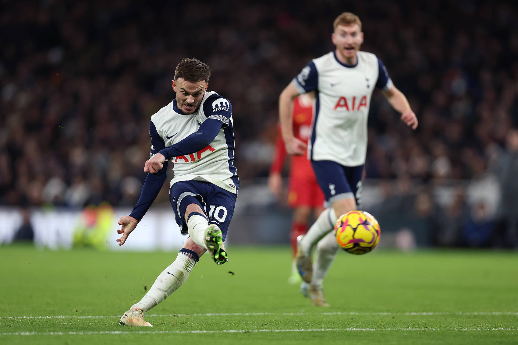 热刺防守表现不佳，主场惨遭逆转