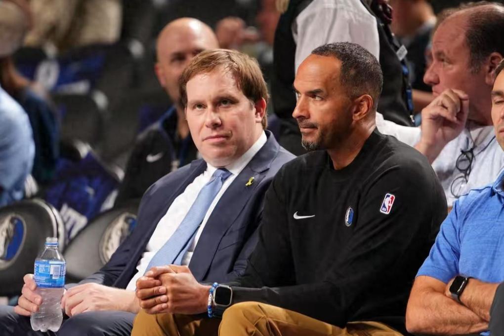 爱游戏-马赛球员帕亚坎因个人原因离队一段时间