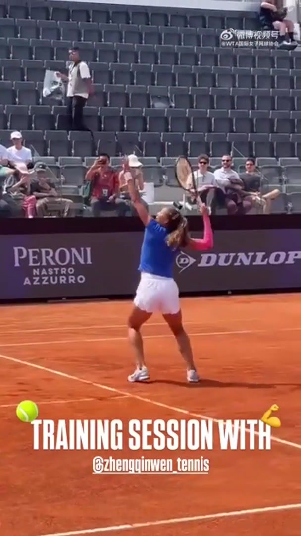 爱游戏网页版入口-包含罗马球员积极备战，训练场上一丝不苟的词条