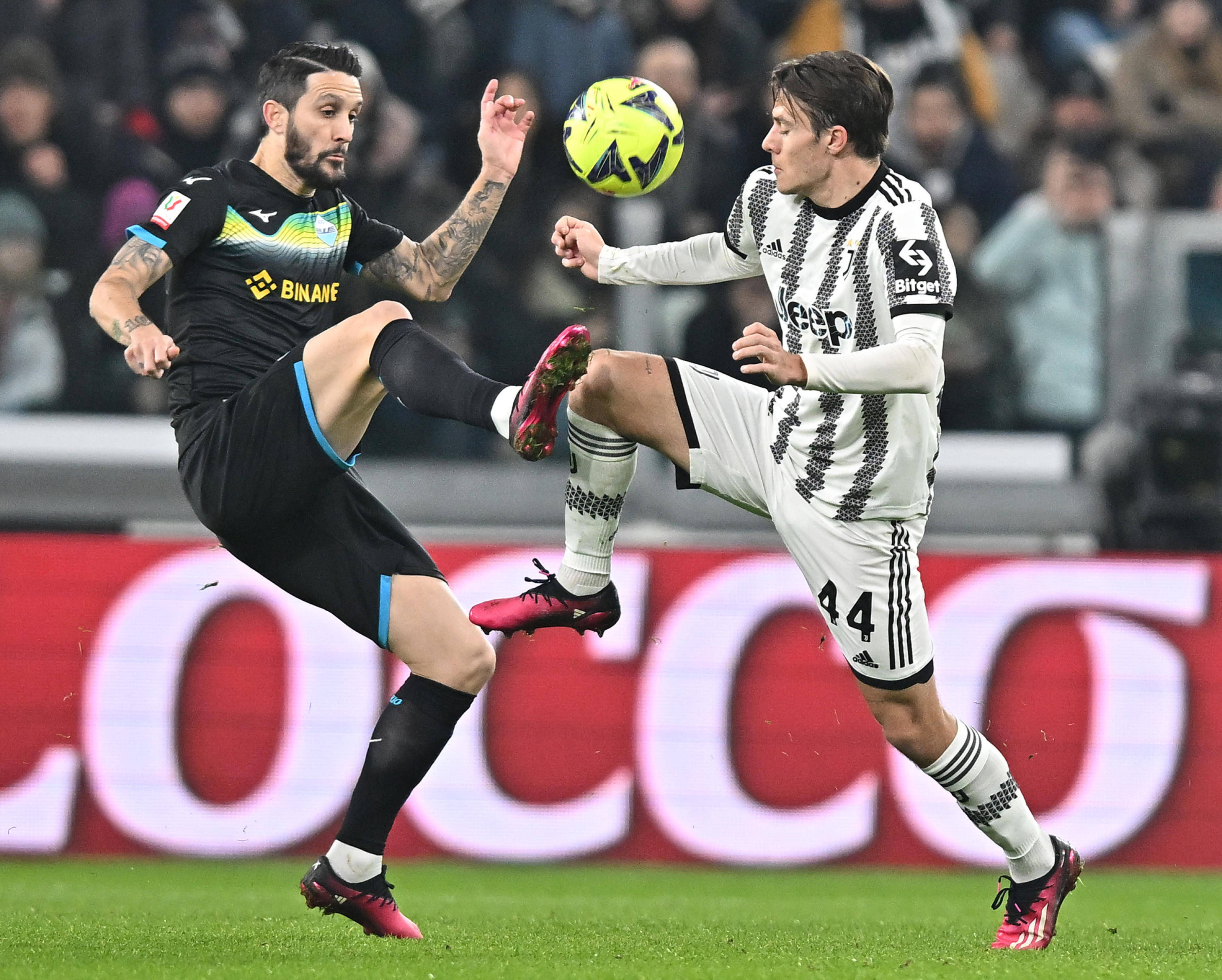 包含欧预赛：克罗地亚球星突破出色，带领球队取胜的词条