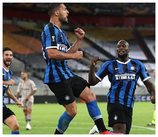 包含塞维利亚完美收官，继续追赶前三的词条