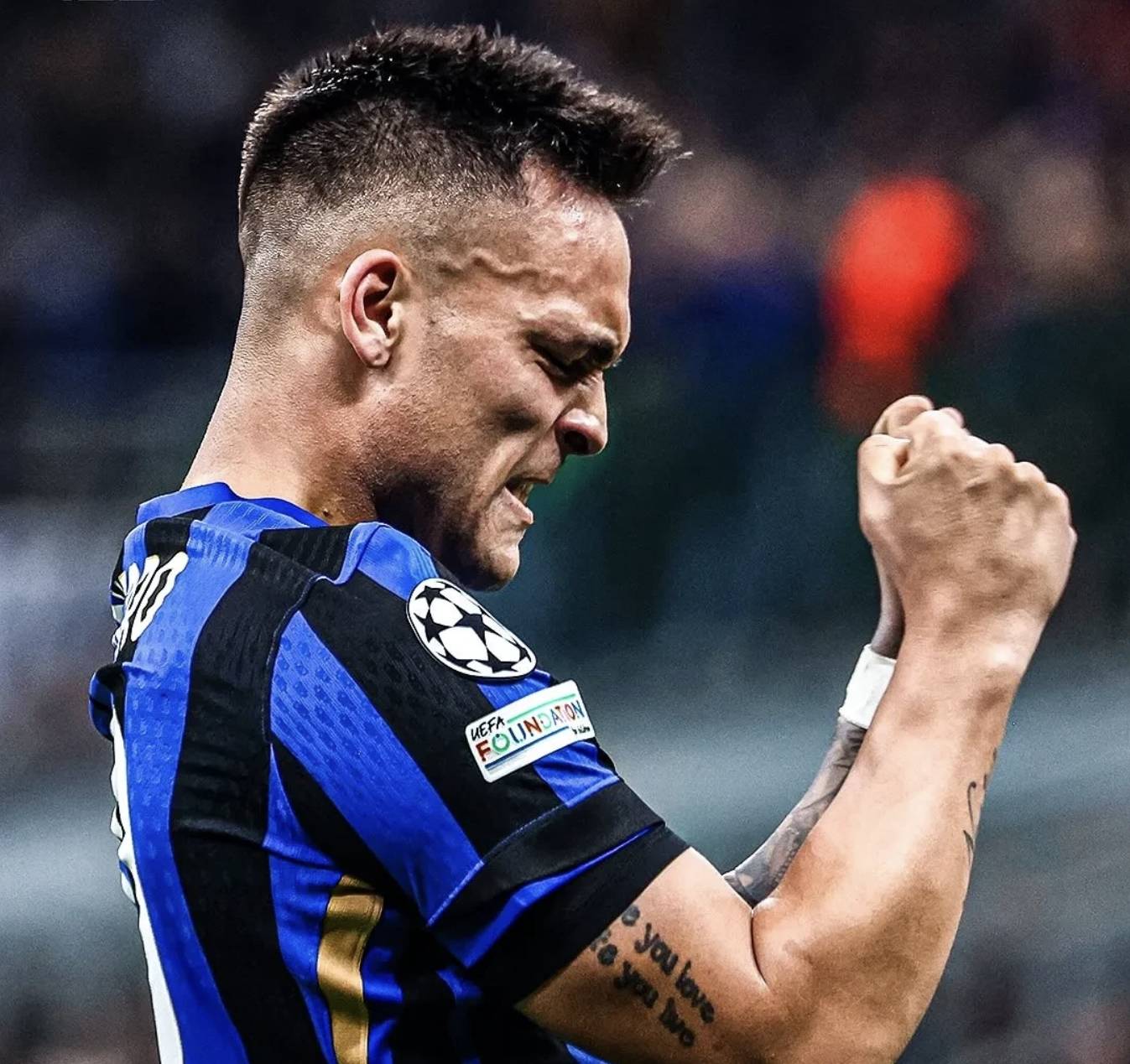 包含那不勒斯逆转击败佛罗伦萨：继续保持竞争力的词条