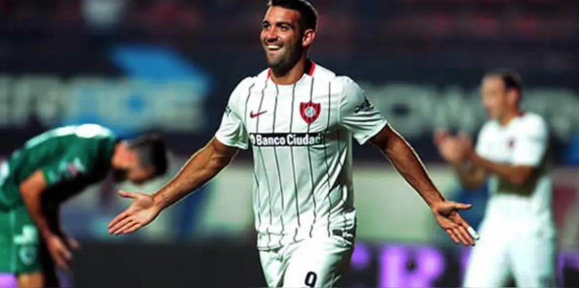 爱游戏官网网页版入口-沃尔夫斯堡大胜对手，喜获三分的简单介绍