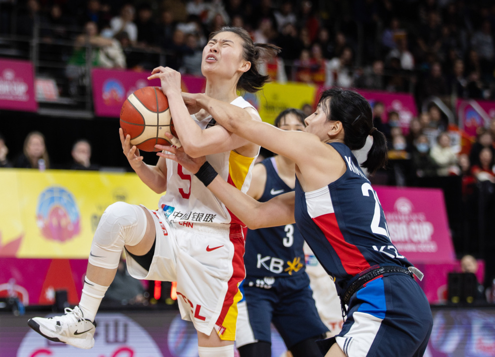 包含亚洲杯女篮赛场火热进行中国队勇夺胜利的词条