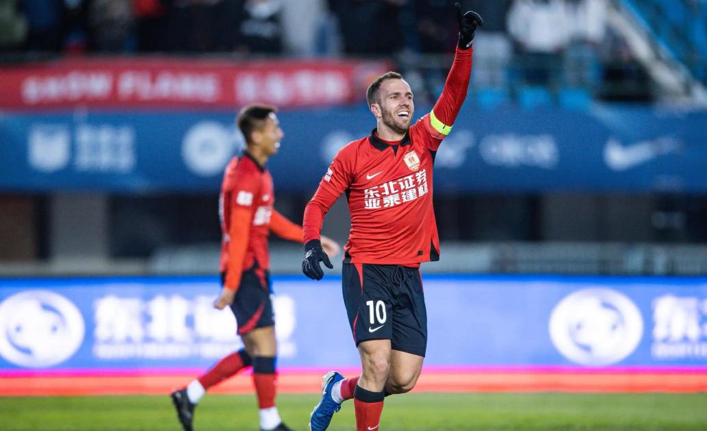 爱游戏官方入口-关于强队深耕青训，迎战劲旅实现国际足坛霸主地位的信息