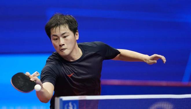 爱游戏网页版-福建队队员配合默契，赢得关键战役的简单介绍