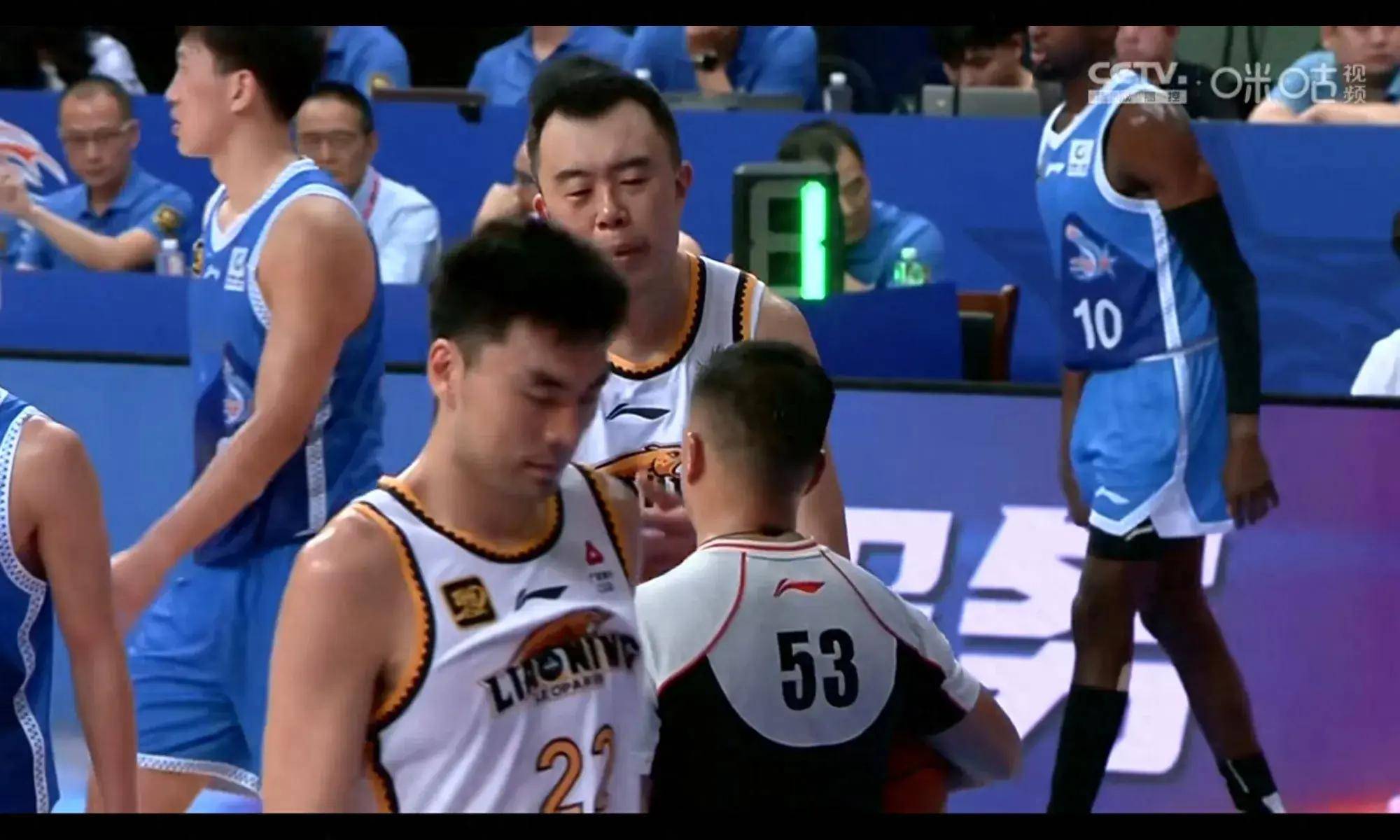 福建队队员配合默契,赢得关键战役的简单介绍 福建队队员配合默契,赢得关键战役的简单介绍