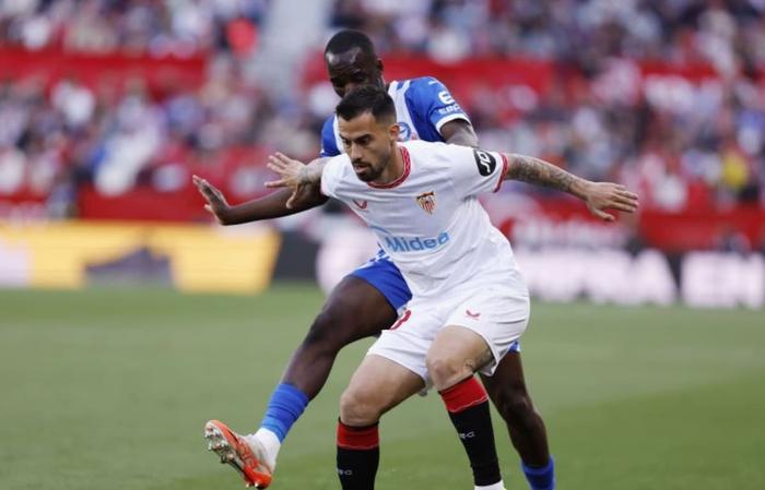 阿拉维斯后卫防守坚毅，客场战胜对手