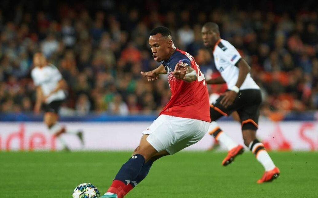 里尔客场大胜,继续保持不败战绩 里尔客场大胜,继续保持不败战绩