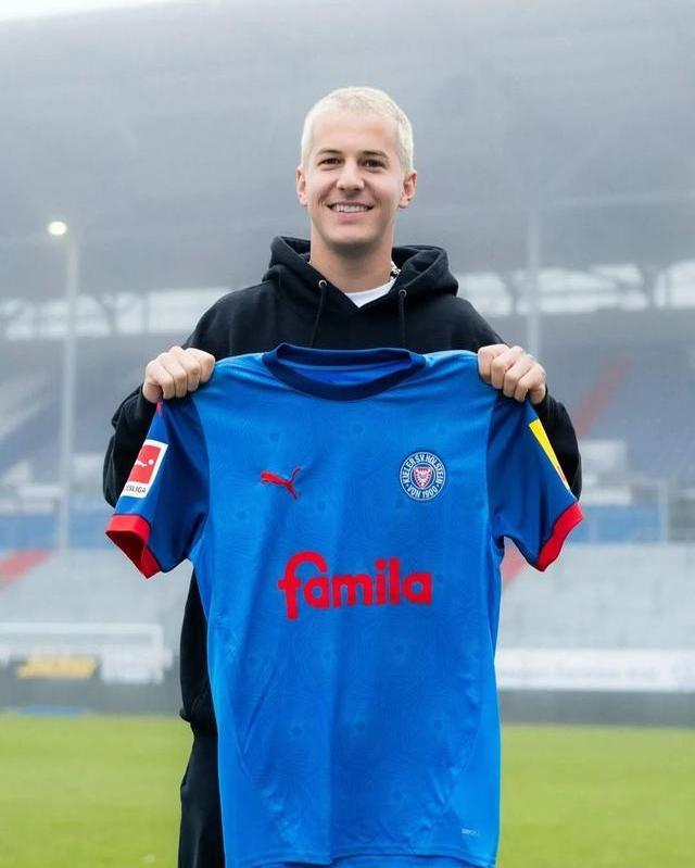 沃尔夫斯堡新援表现抢眼，或成球队救世主的简单介绍