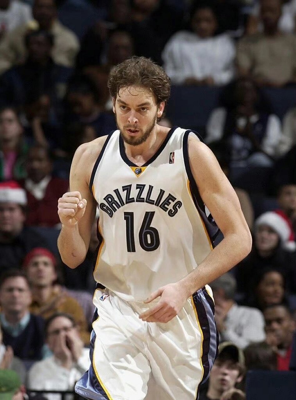 爱游戏登录-包含灰熊队新秀约翰史密斯脱颖而出获选为全明星的词条