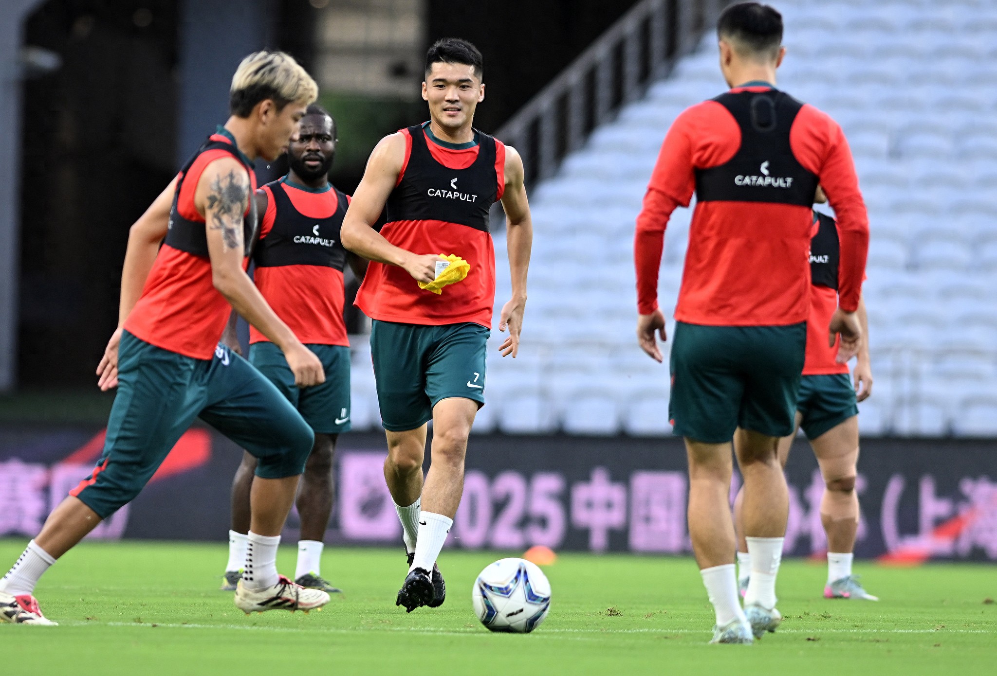 被看好的球队败局显现,现任教练面临压力的简单介绍 被看好的球队败局显现,现任教练面临压力的简单介绍