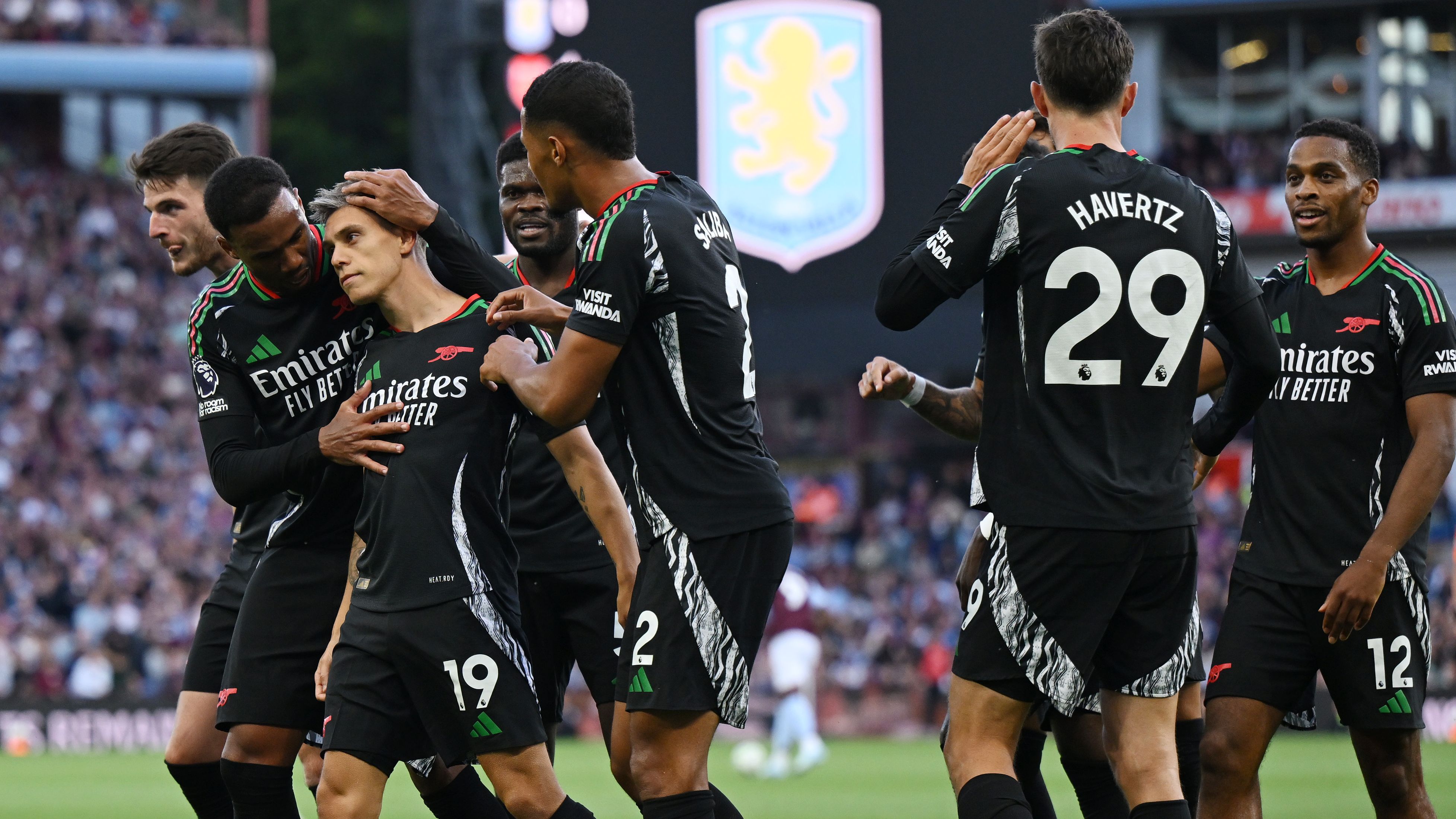 包含阿森纳再次告负，英超前景堪忧的词条